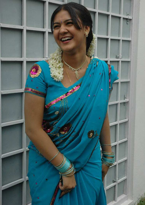 tollywood jyothi krishna in blue saree hot photoshoot